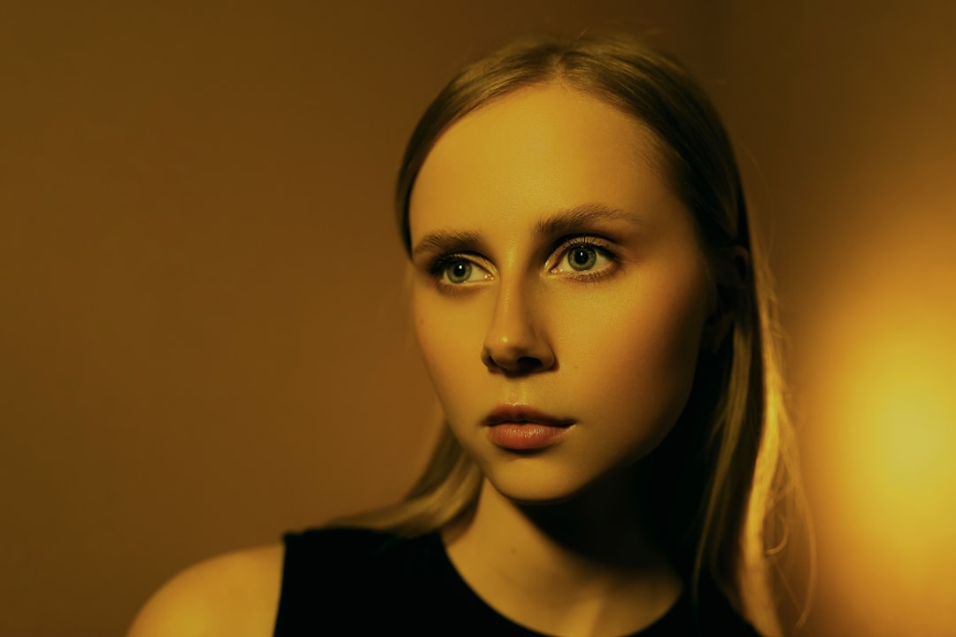 KI-Schauspielerin Tilly Norwood: Wie eine ki generierte Figur Hollywood aufrüttelt